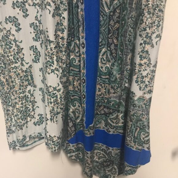 Women One World Asymmetrical Hem Crochet BackTassel Neck Pleated Tunic. 1X - Picture 4 of 5